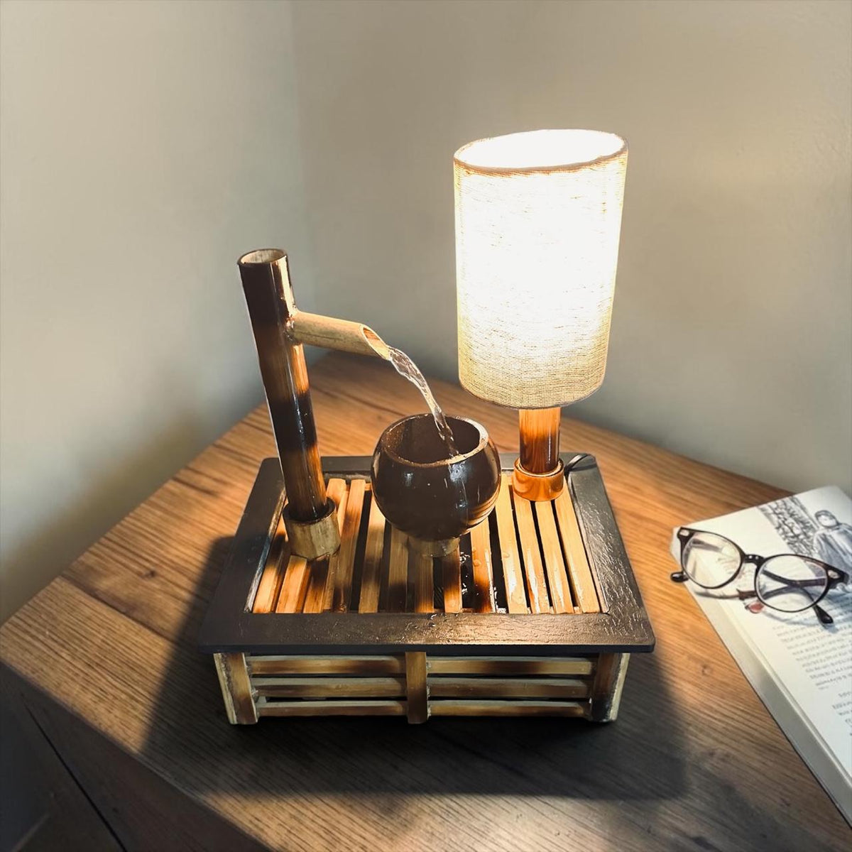 Deepa - The Flowing Lamp